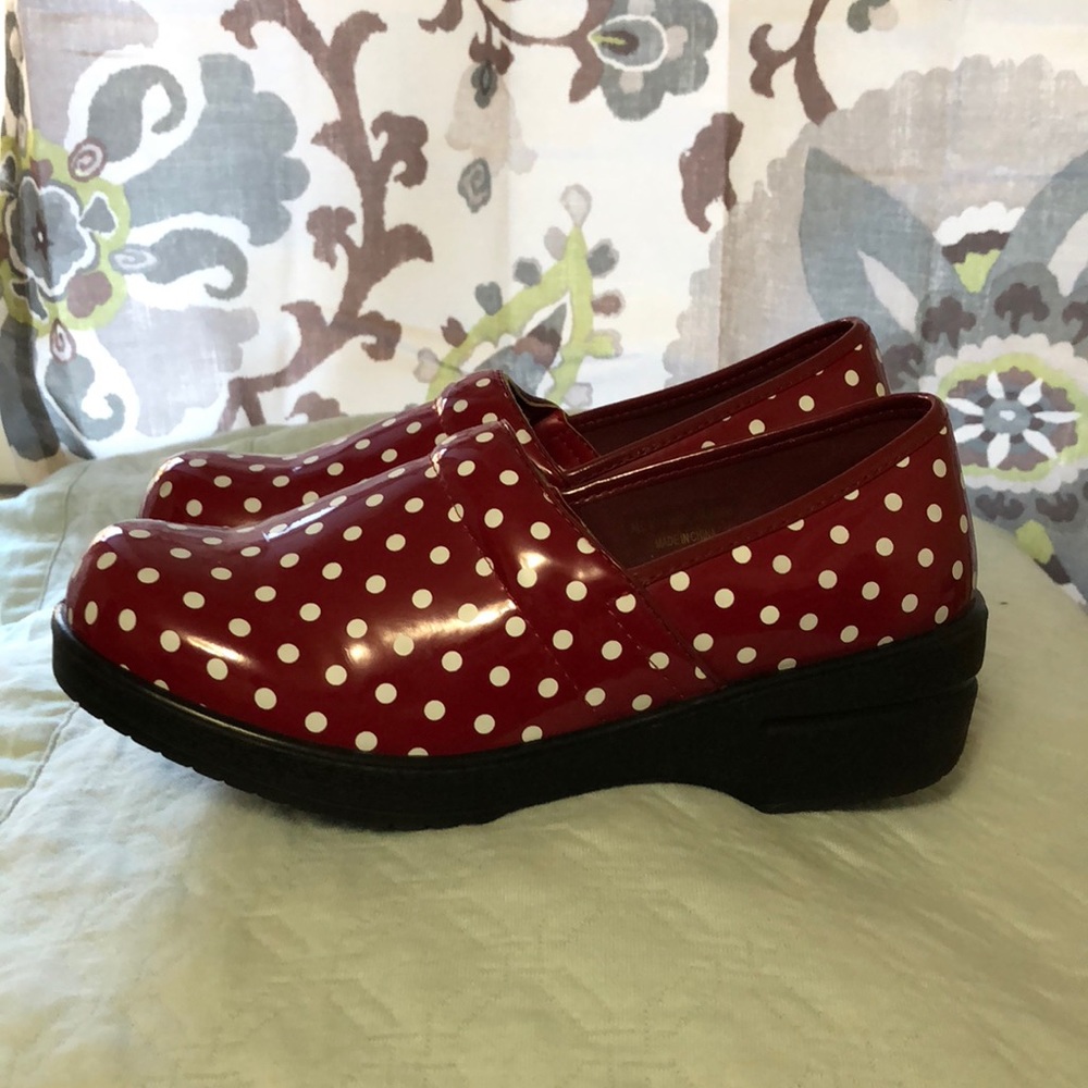 Dansko like clogs